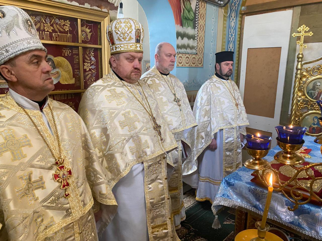 Перший український священник у місті: на Волині поховали протоієрея храму ПЦУ