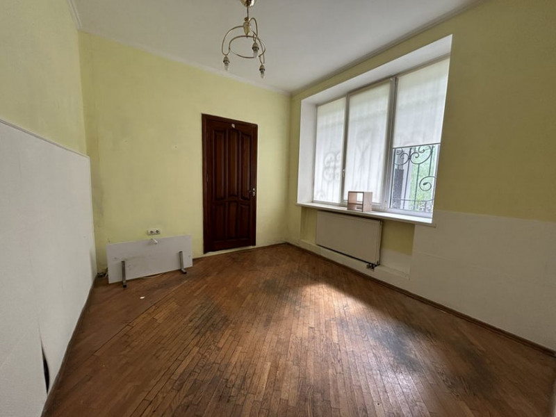 У центрі Луцька продають приміщення за 10 мільйонів