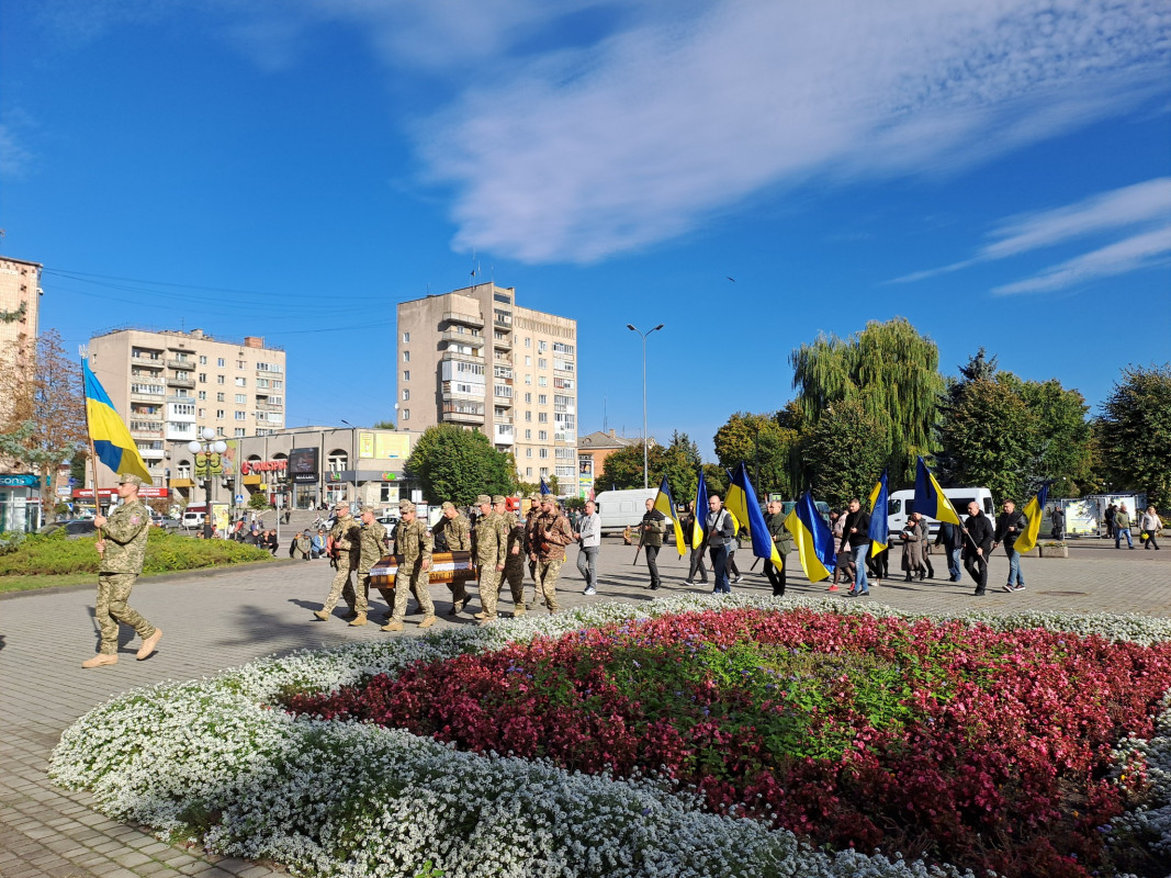 Перед останнім бойовим завданням подзвонив мамі: на Волині попрощалися з 24-річним Героєм Олексієм Жалаєм