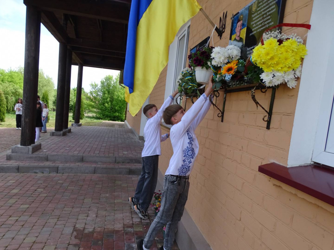 На Волині молодь села ініціювала встановлення дошки Герою-земляку Юрію Патію