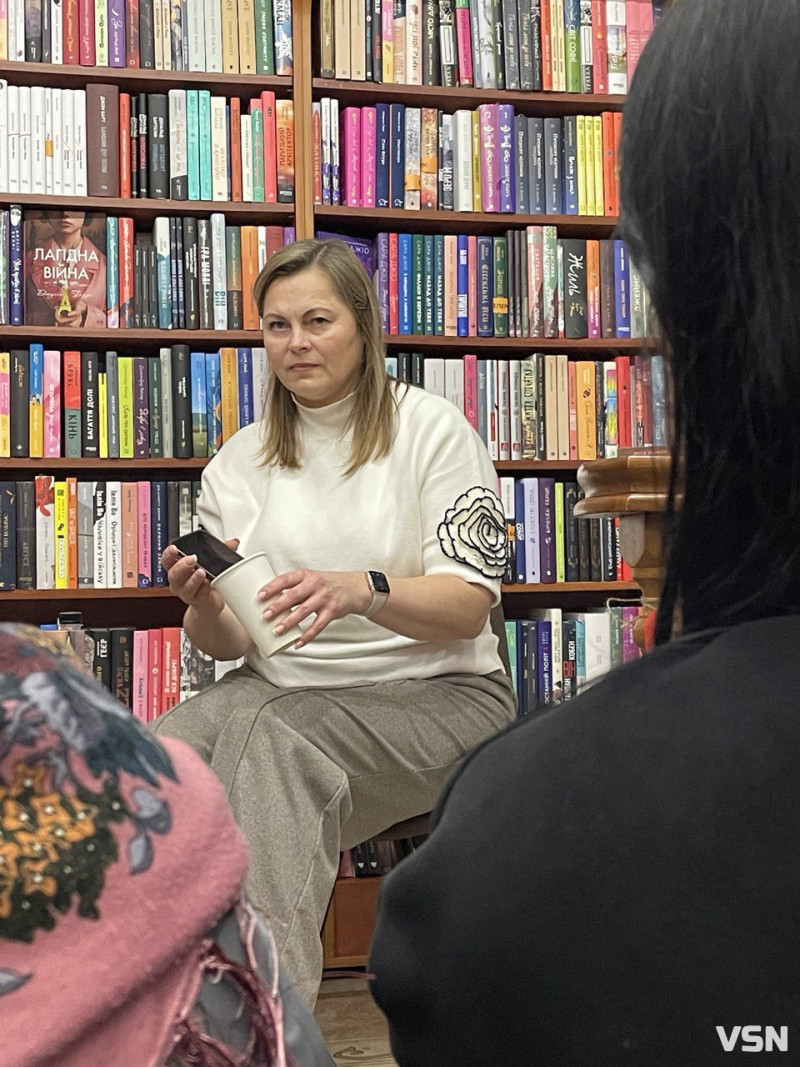 «Неодинока кава» у Луцьку: презентація роману Міри Янчук