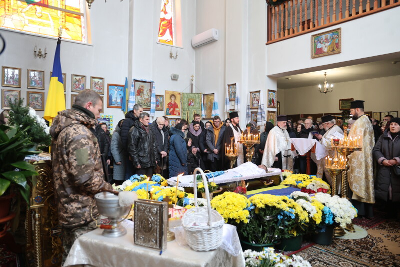 У Луцьку попрощалися з Героєм Вадимом Кравчуком