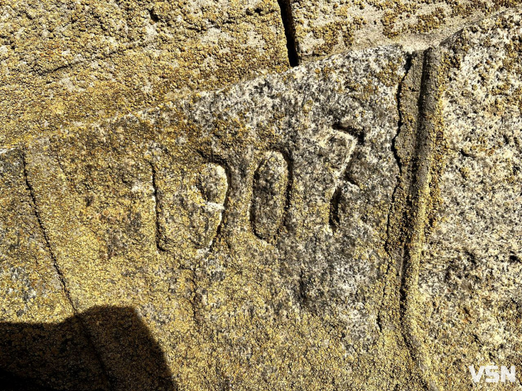 Незламний оберіг: Храм на Волині, який вистояв перед снарядом, що застиг у його стіні. Фоторепортаж