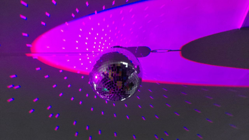 Благодійний фонд AVESTERRA створив на Волині сучасну сенсорну кімнату для реабілітації дітей