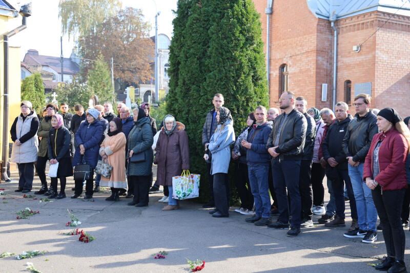 Загинув у районі Часового Яру: у Луцьку попрощалися із Героєм Вадимом Мохначем