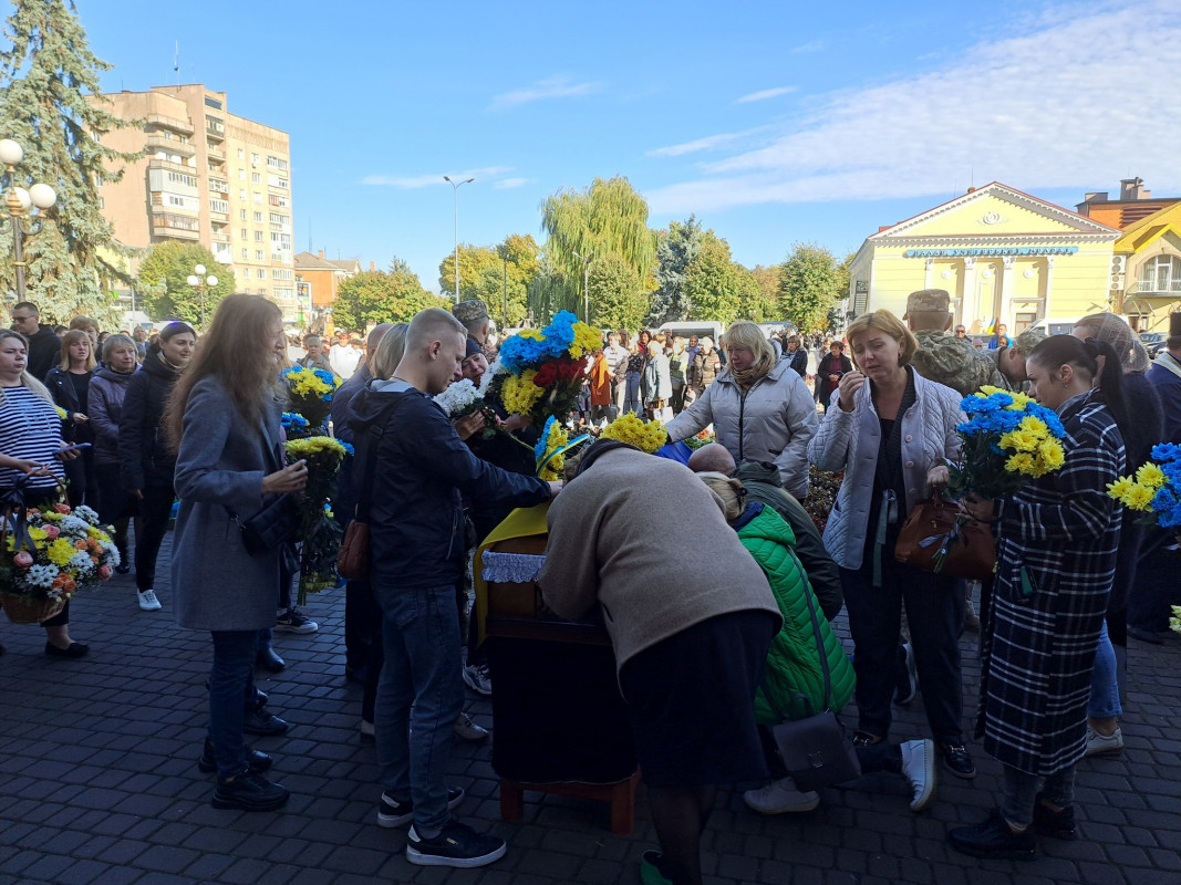 Перед останнім бойовим завданням подзвонив мамі: на Волині попрощалися з 24-річним Героєм Олексієм Жалаєм