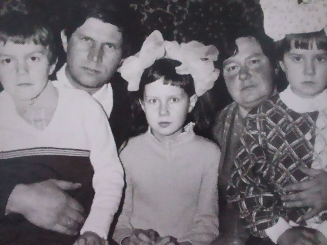 «Як постаріли, то ще більше нерозлучні стали»: подружжя з Волині відзначило 50 років спільного життя