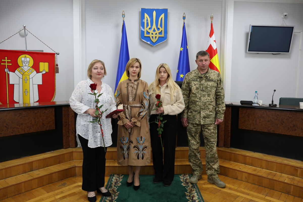 У Луцьку рідним загиблих Героїв передали державні посмертні нагороди