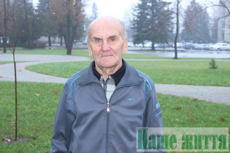 «Просив би відправити мене до війська»: 85-річний волинянин щодня пробігає щонайменше 2 кілометри
