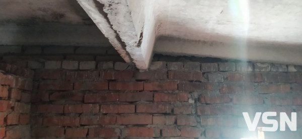 У луцькій багатоповерхівці через руйнування стіни мало не обвалився дах на квартиру