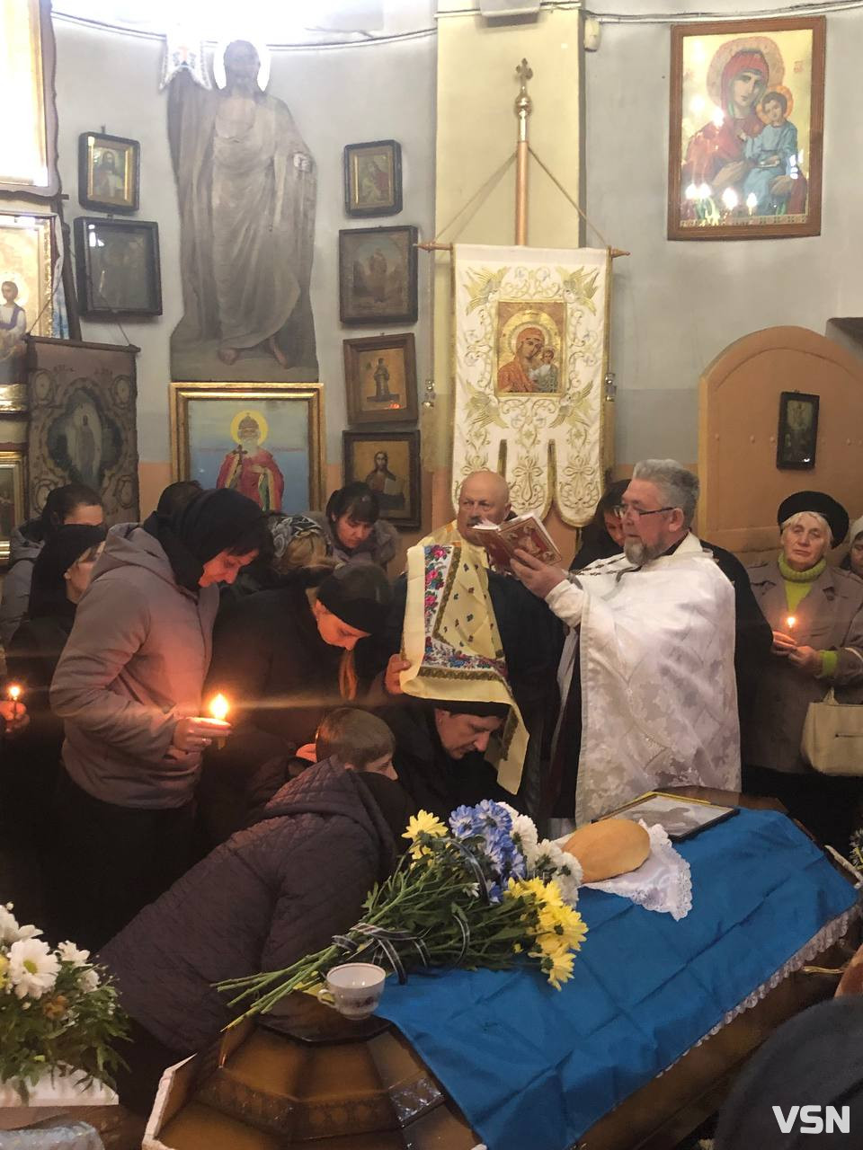 Війна забрала у батьків двох синів: на Волині попрощалися з воїном Русланом Барщевським
