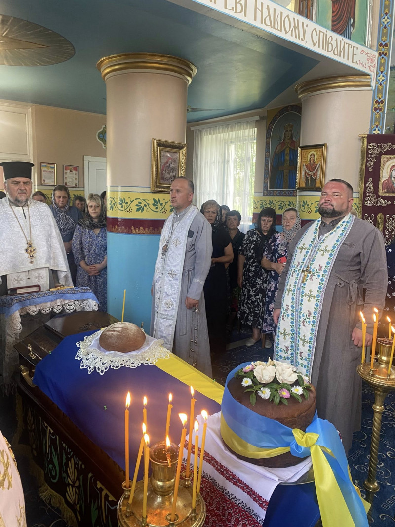 Більше року вважався зниклим безвісти: на Волині попрощались із 27-річним Героєм Костянтином Смірновим