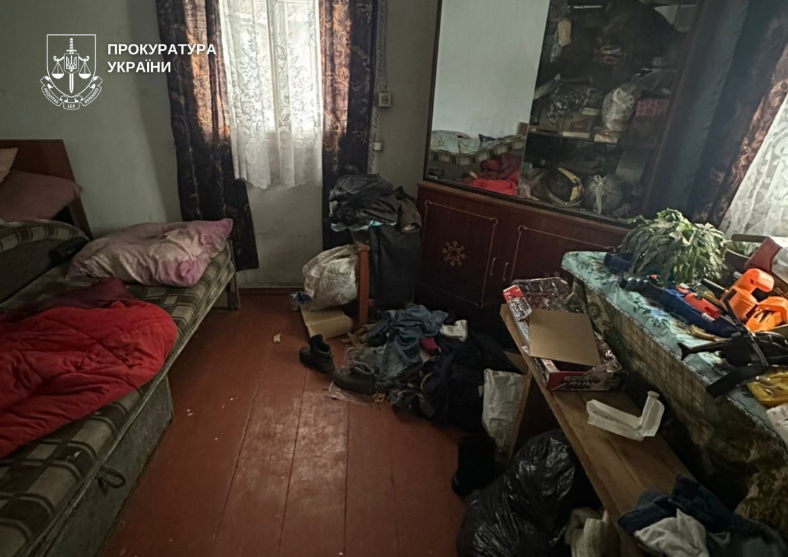 Жили в холоді та серед бруду і не мали що їсти: у Луцькому районі з сімей вилучили вісьмох дітей