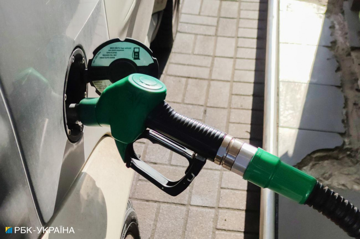 Нові тарифи, ціни на бензин, перерахунок пенсій: що зміниться з 1 липня в Україні