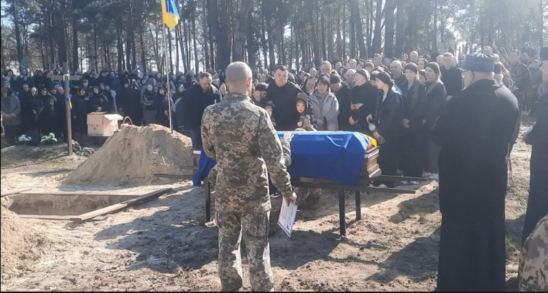 Вважався зниклим безвісти цілих два роки: на Волині поховали Героя Василя Теребейчика. Відео