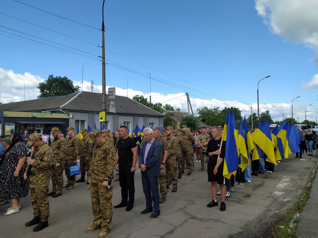 Загинув майже місяць тому: на Волині попрощалися з Героєм Андрієм Демчуком