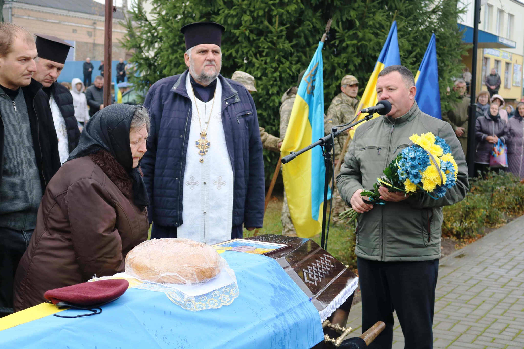 Довгий час вважався зниклим безвісти: на Волині попрощалися з Героєм Валентином Боском