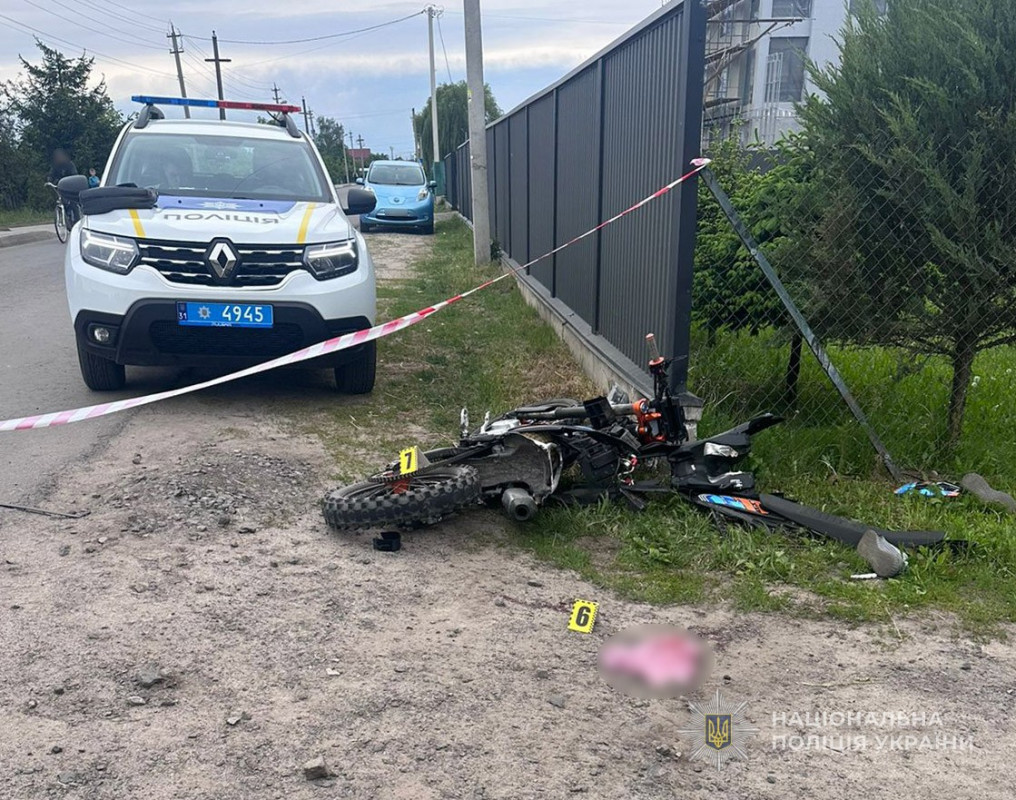 На Волині водій автівки зіткнувся з 18-річним мотоциклістом, водій двоколісного - у лікарні