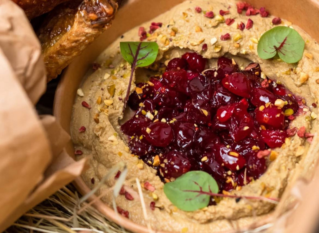 Де замовити готову вечерю на Новий рік у Луцьку?