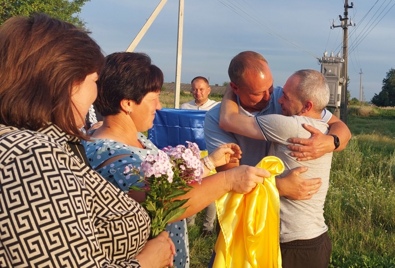 Повернення з полону: захисник з Волині вперше ступив на рідну землю після реабілітації