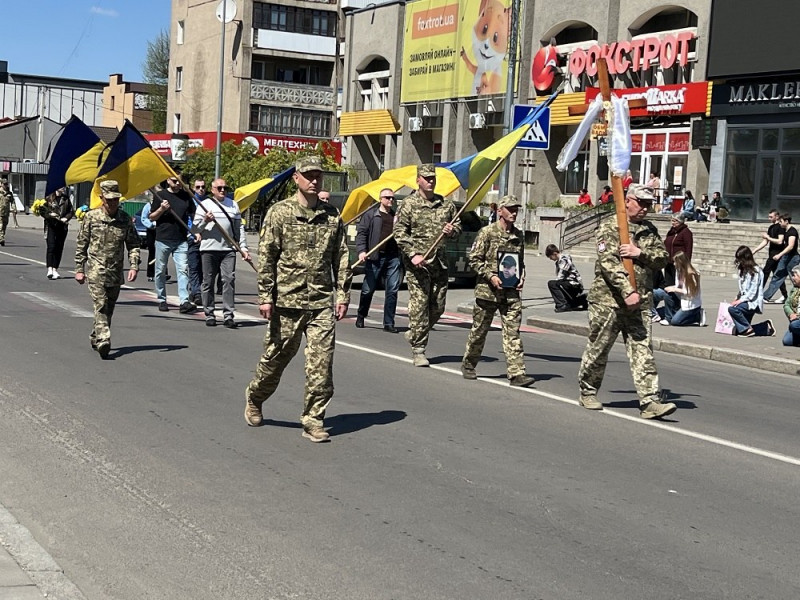 Не витримало серце: на Волині поховали 51-річного захисника Володимира Карпука