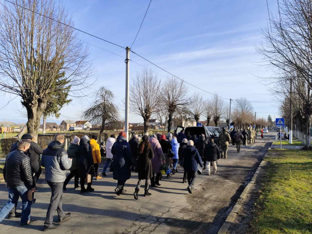 Місяць не дожив до дня народження: на Волині попрощалися з Героєм Василем Дейною