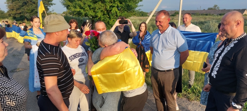Повернення з полону: захисник з Волині вперше ступив на рідну землю після реабілітації