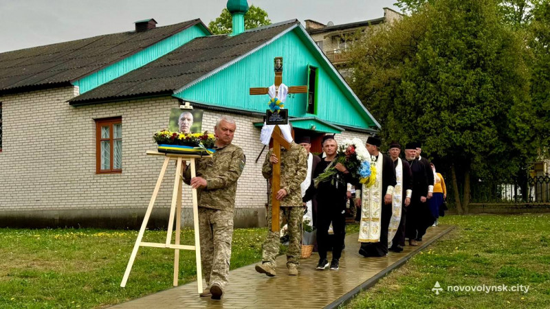 Із листопада 2024 року вважався зниклим безвісти: на Волині в останню дорогу провели Героя Василя Жука