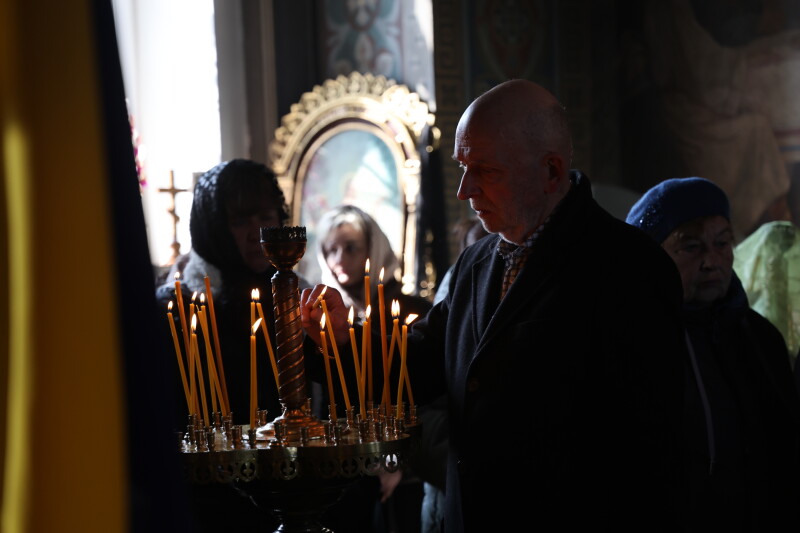 У Луцьку провели в останню дорогу полеглого воїна Дениса Савчука