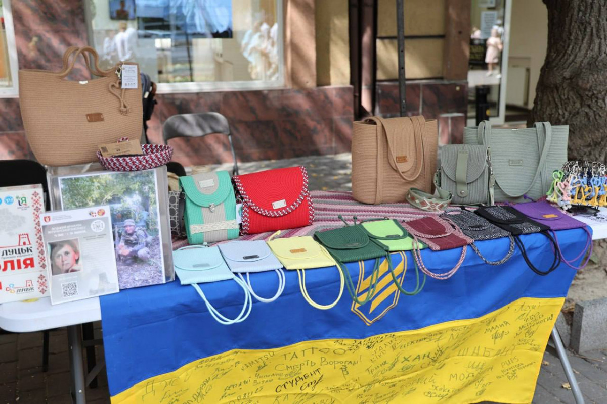 У Луцьку відбувся ярмарок ветеранського бізнесу: що можна було придбати