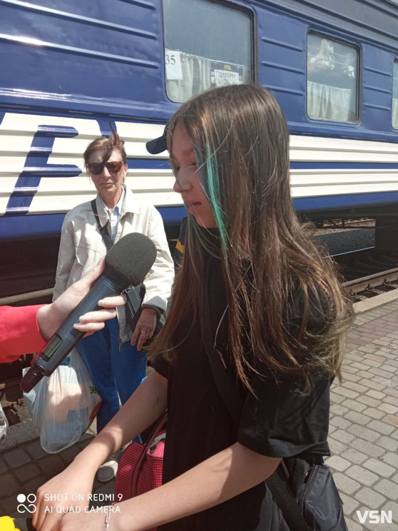 Сподіваються перепочити від ракетних атак: на Волинь прибув евакуаційний потяг з Донеччини