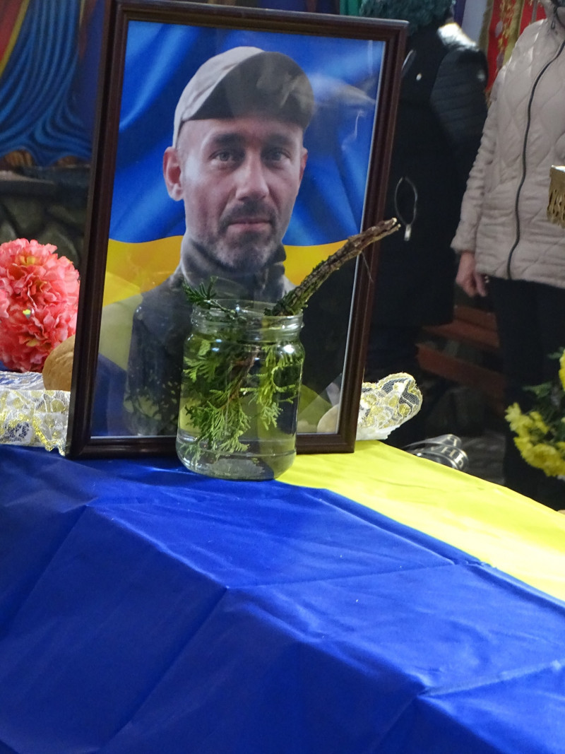 Майже вісім місяців вважався зниклим безвісти: на Волині попрощалися з Героєм Миколою Луцюком