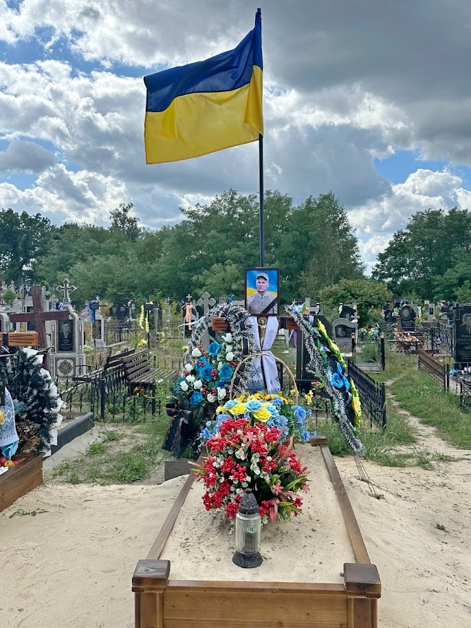Батько поховав двох синів, а третій зник безвісти: Герой повернувся на рідну Волинь «на щиті» через 16 місяців після загибелі