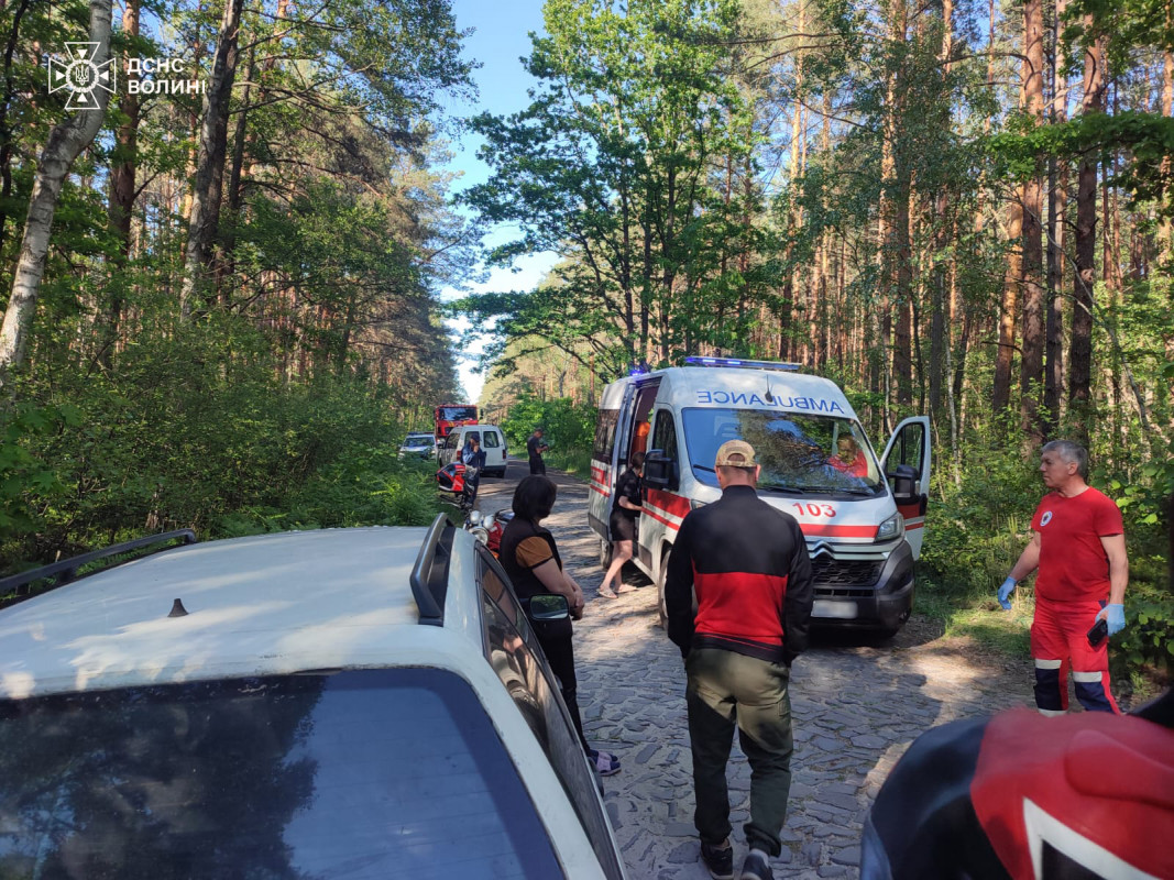 Смертельна ДТП на Волині: трактор з'їхав у кювет і перекинувся, загинув 56-річний чоловік