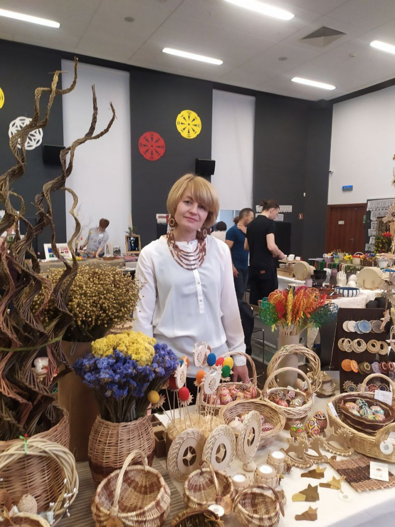 «Лоза мене обрала сама»: інтерв’ю з майстринею з Луцька, яка відроджує давнє ремесло