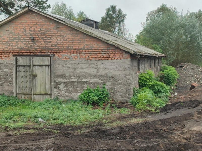 На Волині з молотка продають арештоване приміщення ферми