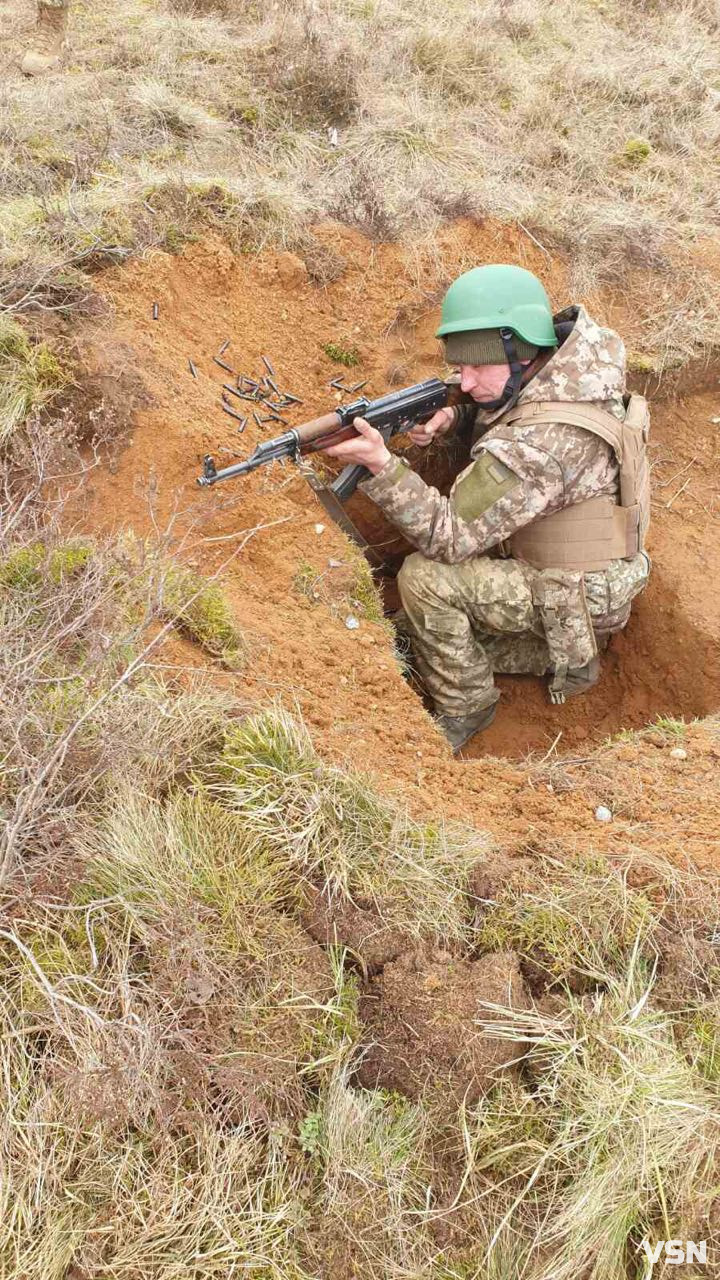 Спочатку у бій за Україну пішов батько, а коли загинув, його замінив син: спогади про двох Героїв з Волині