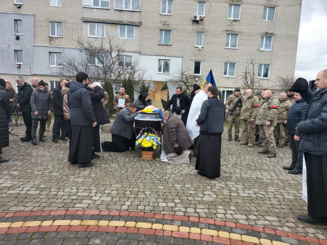 Воював із перших днів: на Волині попрощалися із 32-річний бійцем