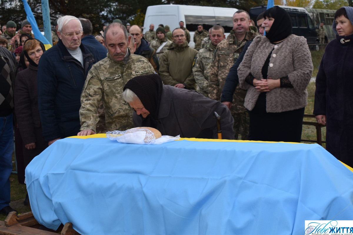 Рік очікувань і пошуків закінчився трагічною звісткою: на Волині попрощалися із Героєм Миколою Плясуном