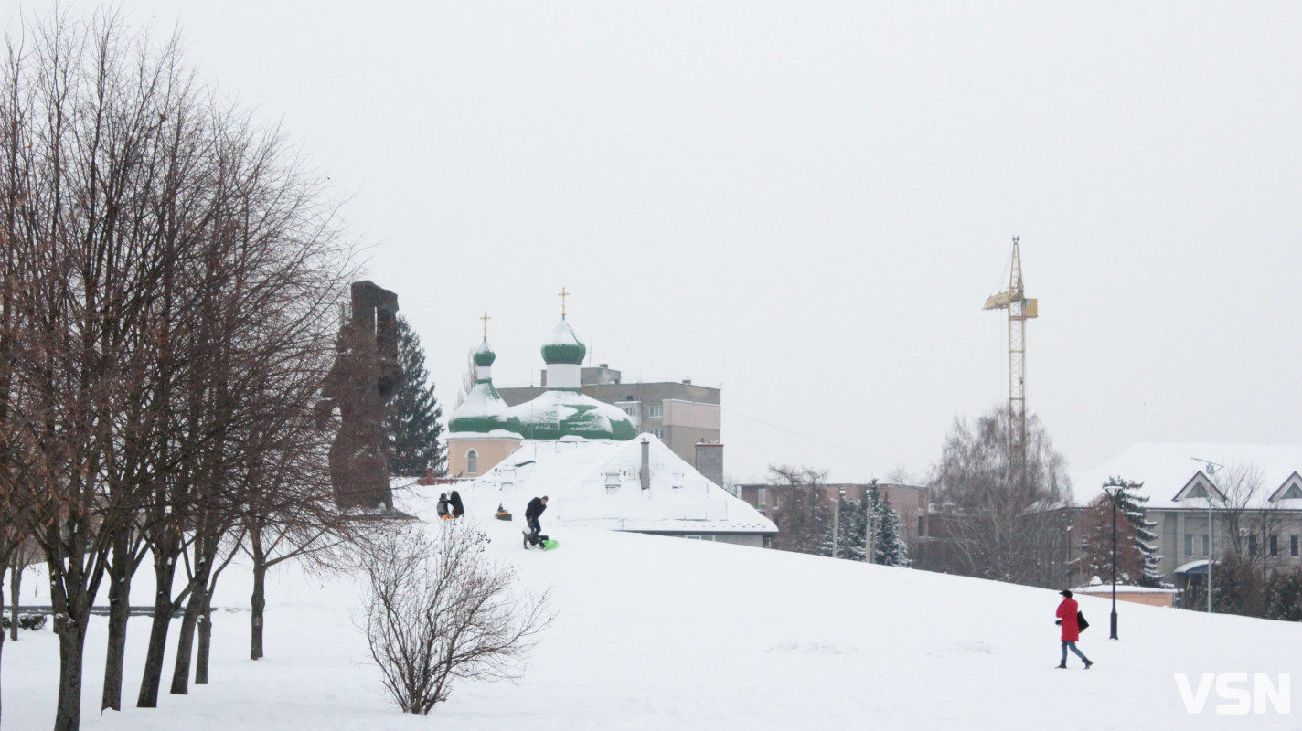 Ковель після снігопадів: фоторепортаж із засніженого міста