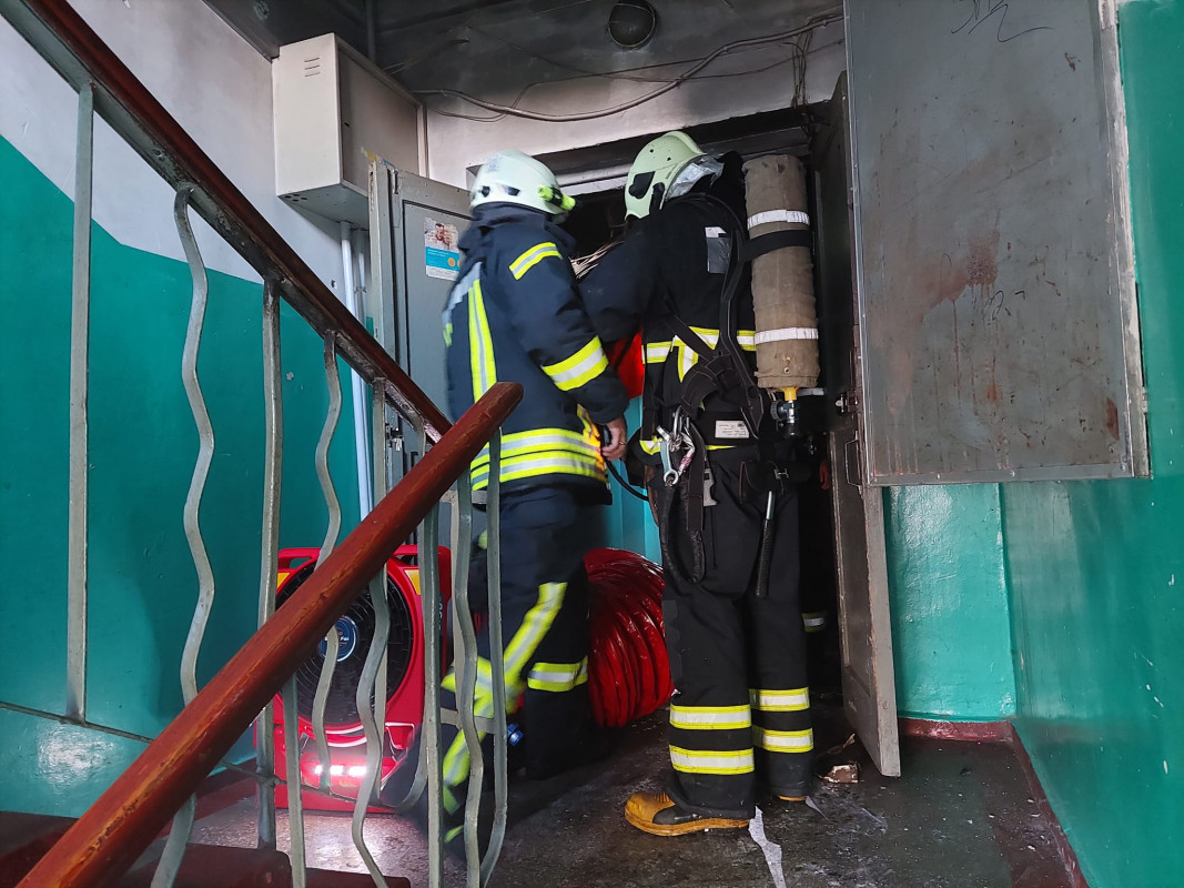 У Луцьку під час пожежі в гуртожитку врятували жінку: деталі