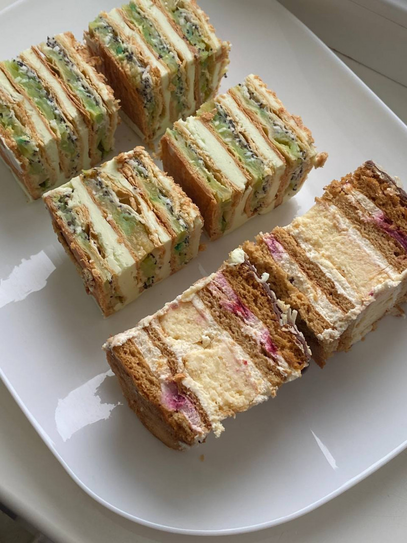 Спочатку пекла для своїх, а потім з'явилося багато клієнтів: історія кондитерки, коровайниці і пекарки з Волині