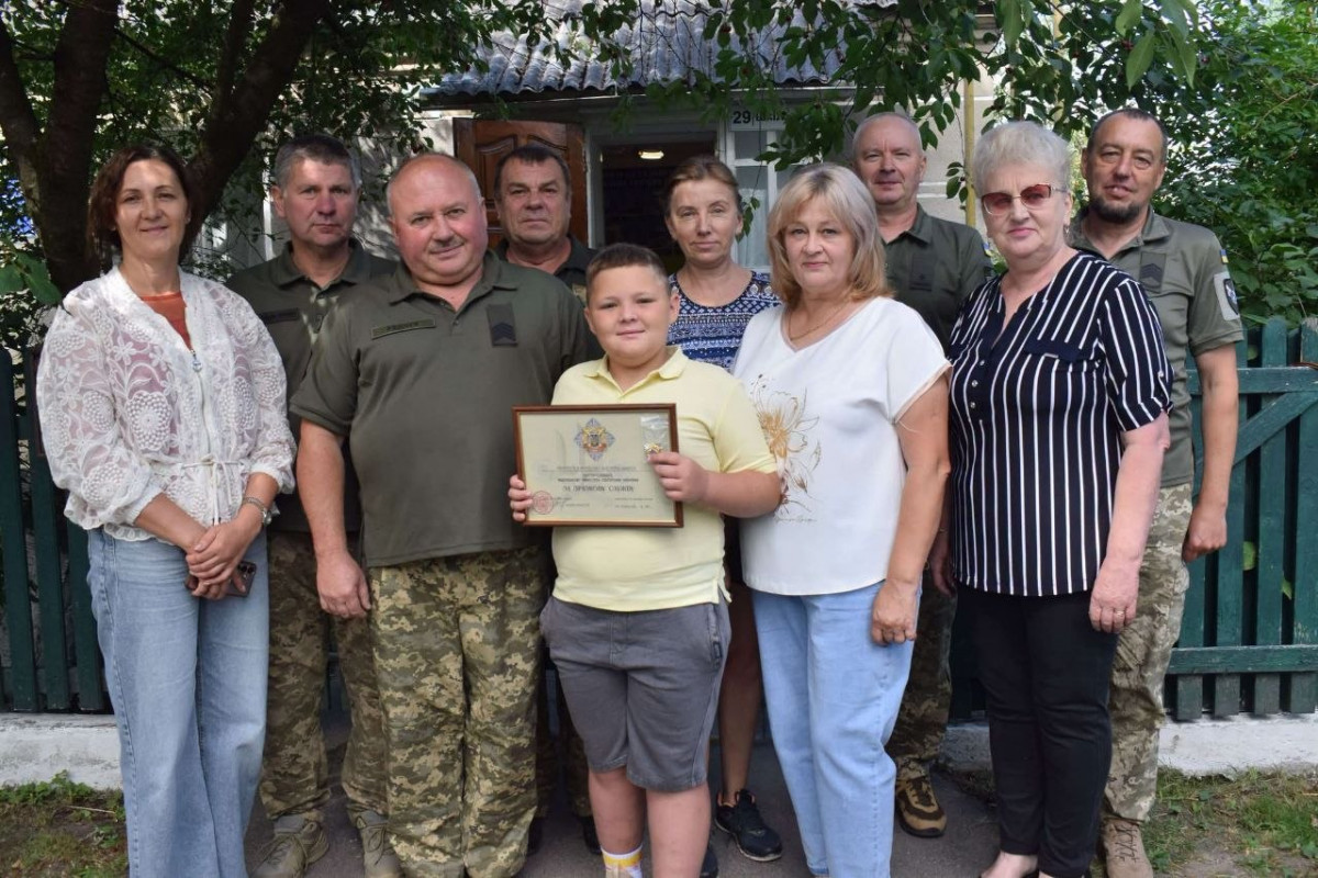 У громаді на Волині вручили державну нагороду родині загиблого Героя та відзначили військового