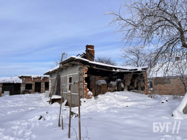 На Волині згорів будинок, де жила сім’я з чотирма дітьми: мешканці просять про допомогу