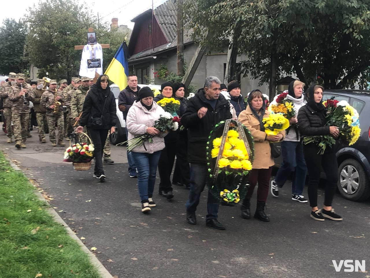 Війна забрала у батьків двох синів: на Волині попрощалися з воїном Русланом Барщевським
