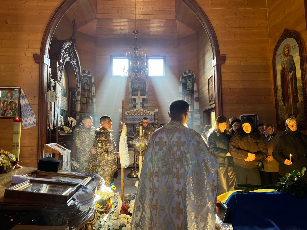 Понад рік вважався зниклим безвісти: на Волині попрощалися із загиблим захисником Миколою Іваніщуком