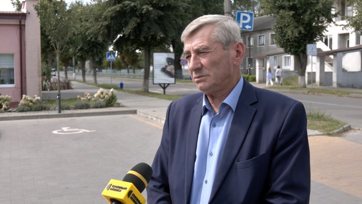 На Волині батьки й учителі разом оновлюють ліцей, який не ремонтували понад 10 років