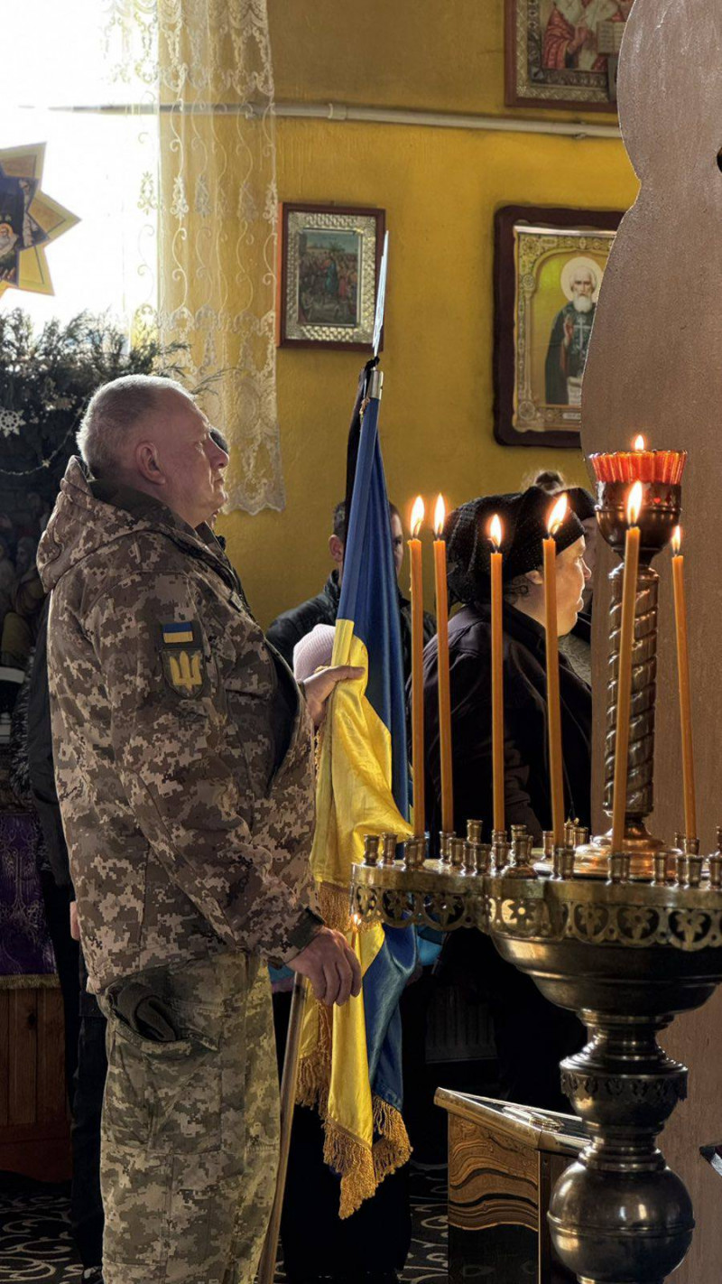 Загинув наприкінці червня 2024 року: на Волині попрощалися з Героєм Андрієм Оніщуком