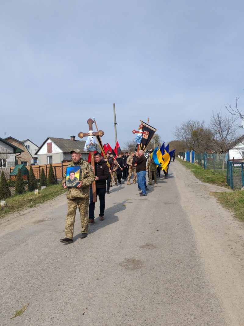 Серце зупинилося на Харківщині: волиняни попрощалися із захисником Романом Іванушком