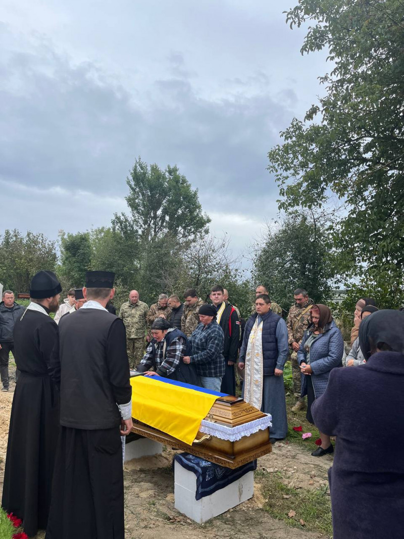Навіки молодий: на Волині попрощались з Героєм Віктором Дідуком